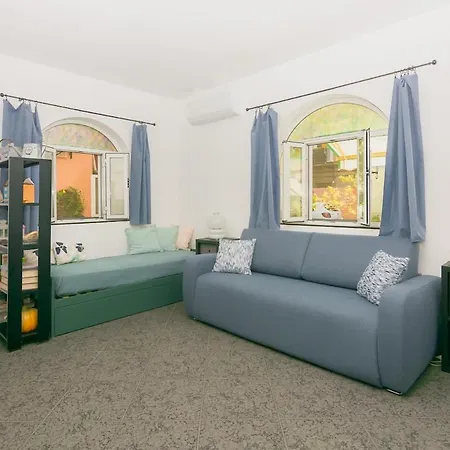 La Casa Di Eni * Genova